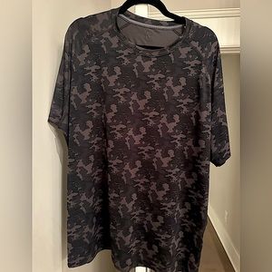 Peter Millar Performance Aurora Stretch Camo T shirt